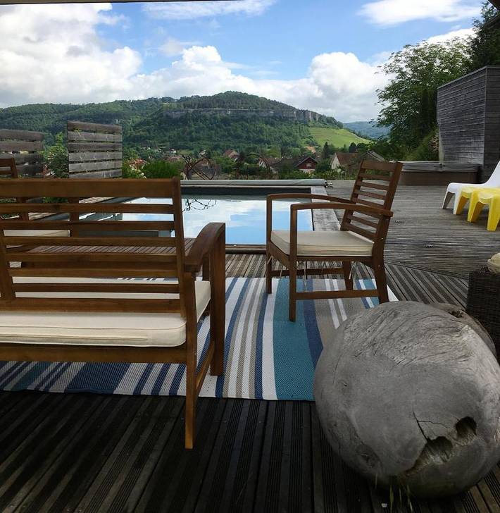 Chambre d’hôte pour 2 personnes, avec vue et piscine ainsi que jardin et terrasse dans le Doubs - 3