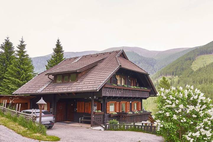 Chalet für 4 Personen, mit Balkon in Bad Kleinkirchheim