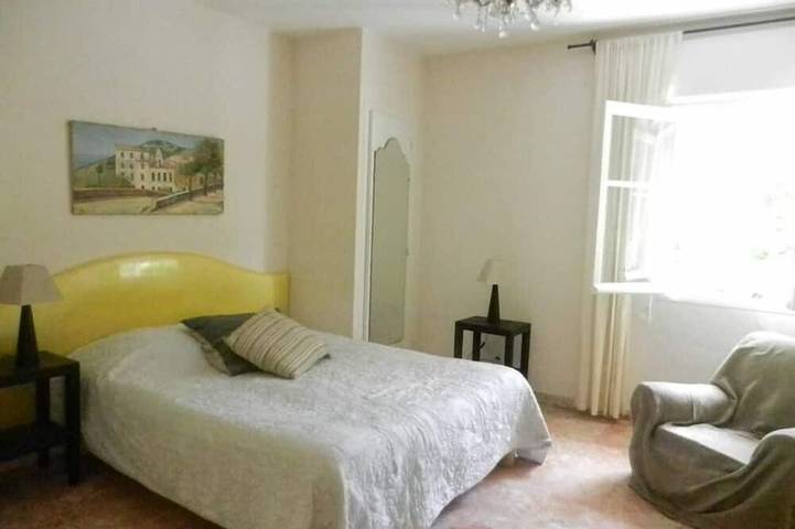 Location de vacances pour 10 personnes, avec jardin et terrasse dans Office de Tourisme de Cargese - 4