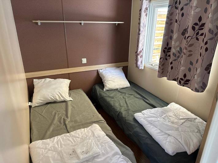 Camping pour 6 personnes, avec Terrasse ainsi que Jardin et Piscine à Saint-Georges-de-Didonne - 4