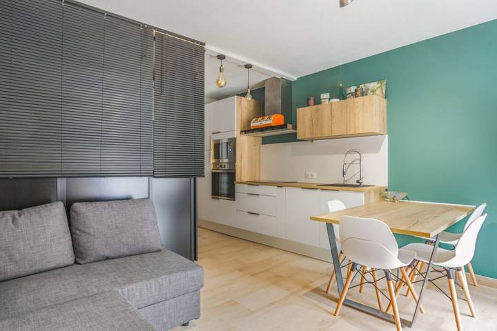 Gîte pour 3 personnes, avec piscine et balcon, animaux acceptés dans Plage de Juan-les-Pins - 4