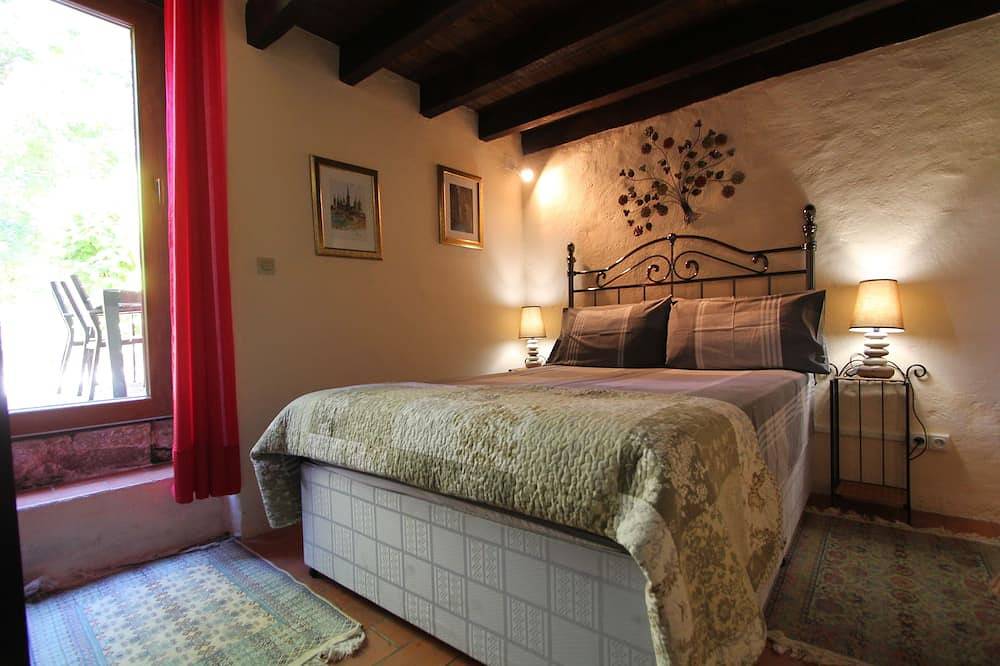 Comfortable and full of Charme cottage \"La lavande\" for 6 people maximum in Puybrun, Lot