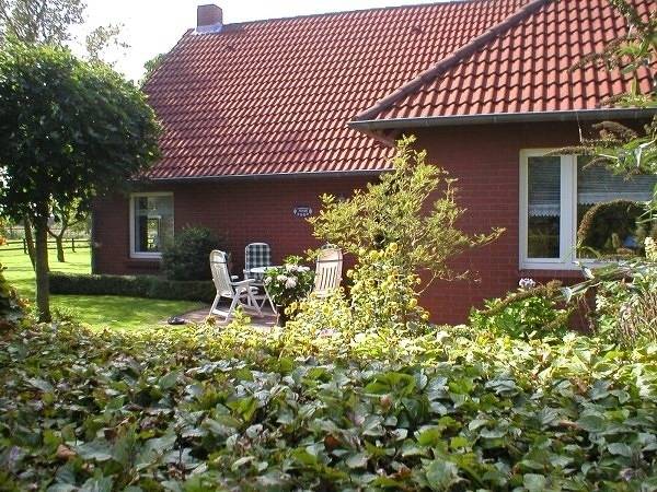 Ferienhaus für 6 Personen, mit Garten und Terrasse in Osteel
