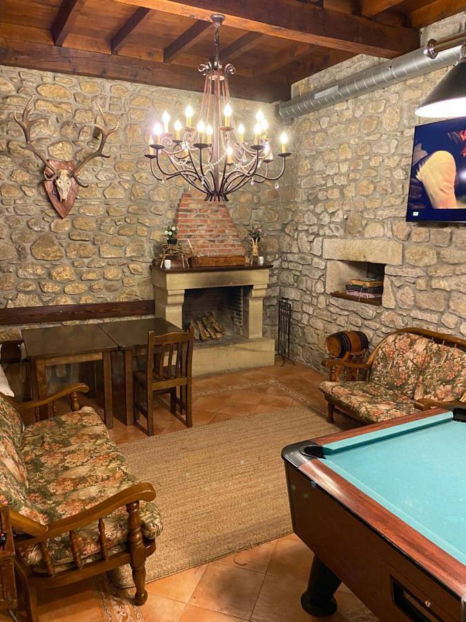 Casa rural para 26 personas, con vistas y jardín, Se admiten mascotas en Valle del Nansa - 3