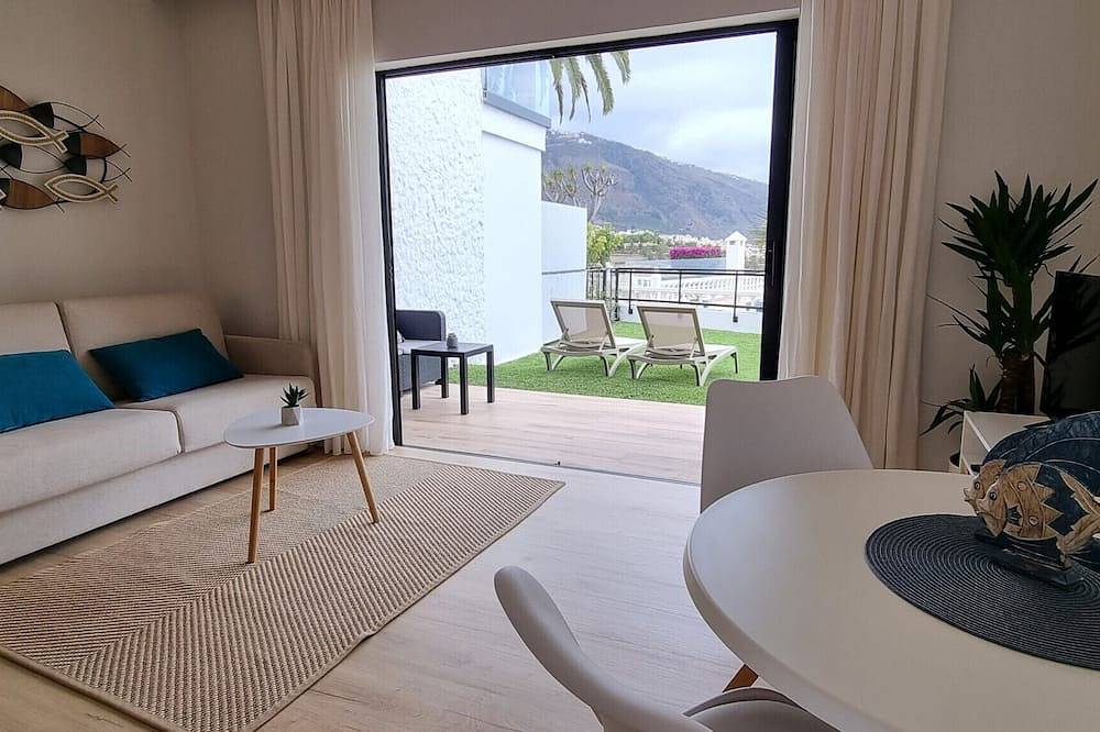 Appartement entier, La Fajana ,vistas al mar con terraza y jardín priv in Toscal - La Longuera, Los Realejos