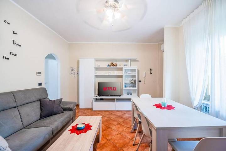 Appartamento per 4 persone, con Panorama a Rozzano