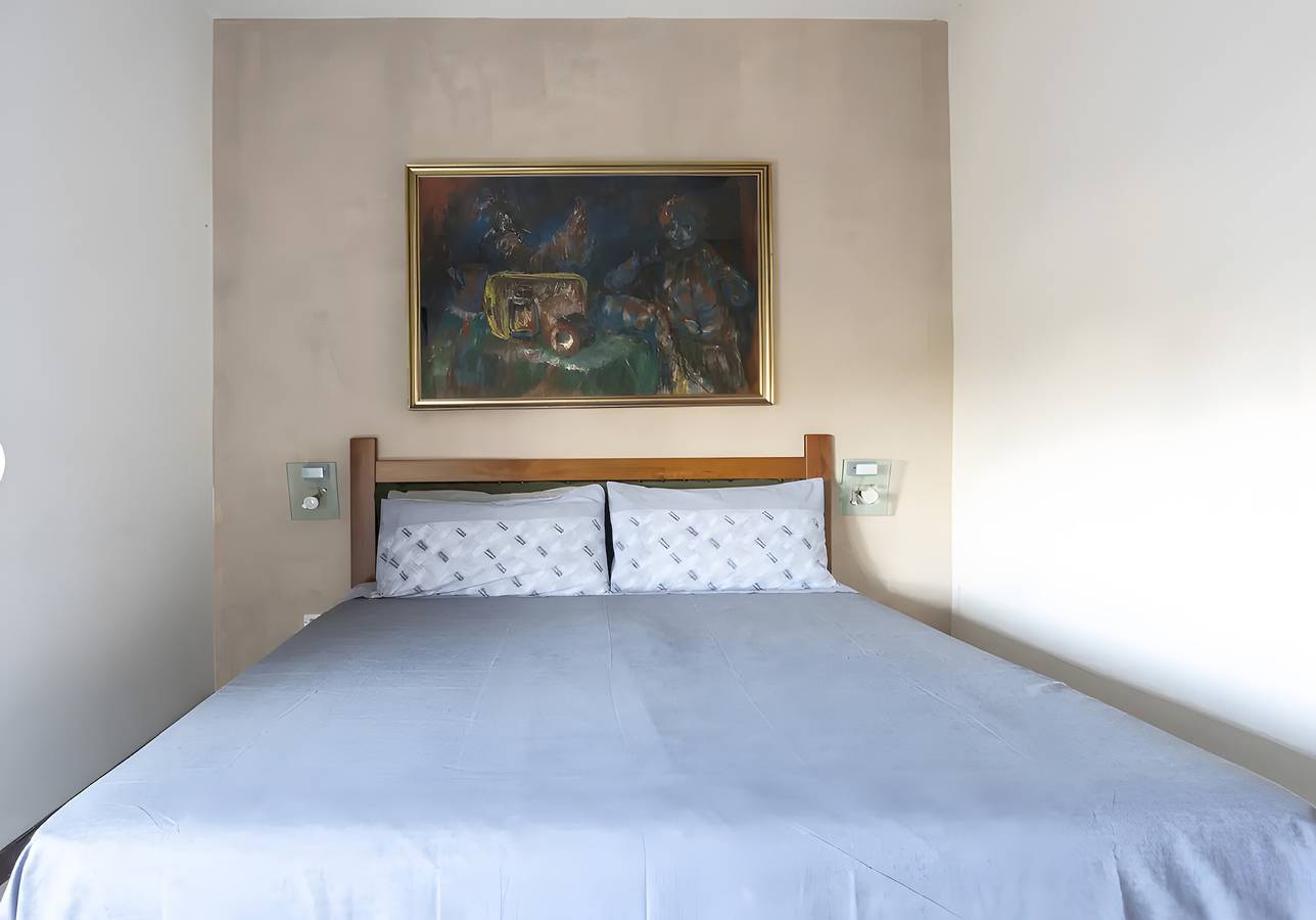 Camera 'Book House A Lecce B' con Wi-Fi e aria condizionata in Lecce, Provincia di Lecce