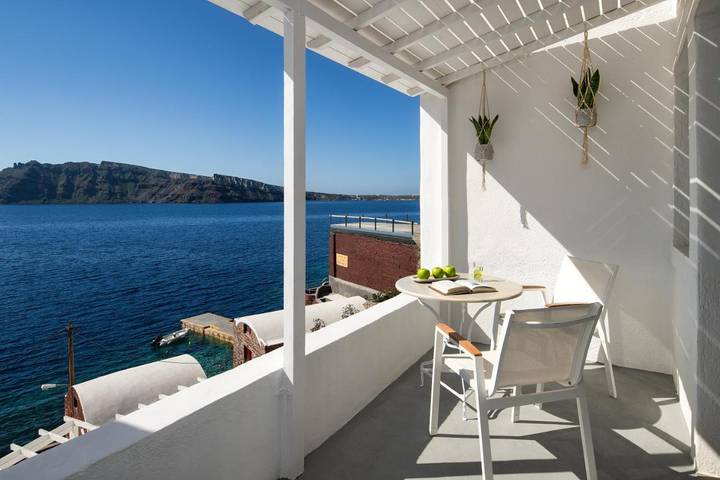 Chambre d’hôte pour 3 personnes, avec vue et balcon à Oia - 2