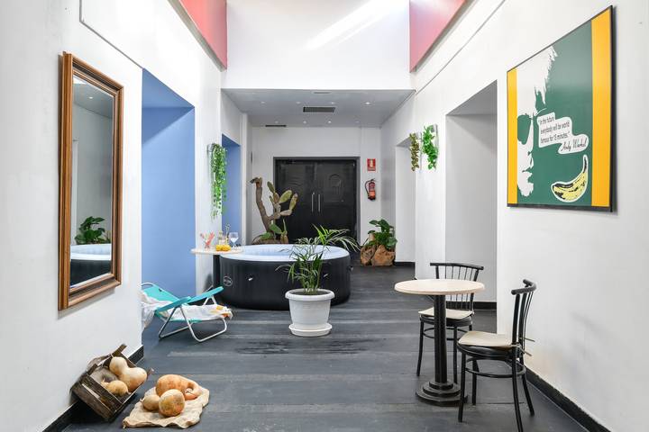 Ganzes Studio, Geräumiges, helles Loft im rustikalen Stil im Stadtzentrum – ideal für Gruppen in Arrecife Centro, Arrecife