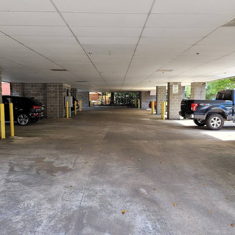 Ganze Wohnung, Walk to Stadium/Strip/Downtown! 2 bd/2 bath, Off-street parking! in Tuscaloosa, Tuscaloosa County