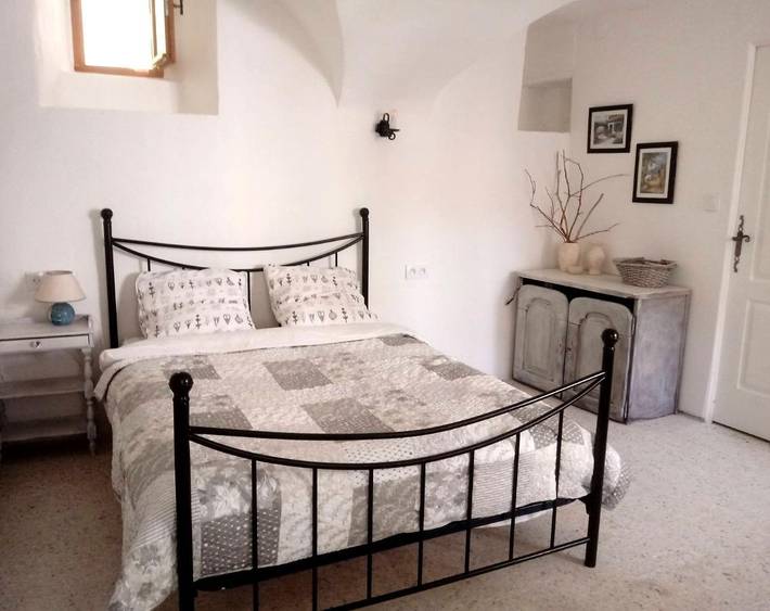 Gîte pour 2 personnes à Saint-Laurent-le-Minier