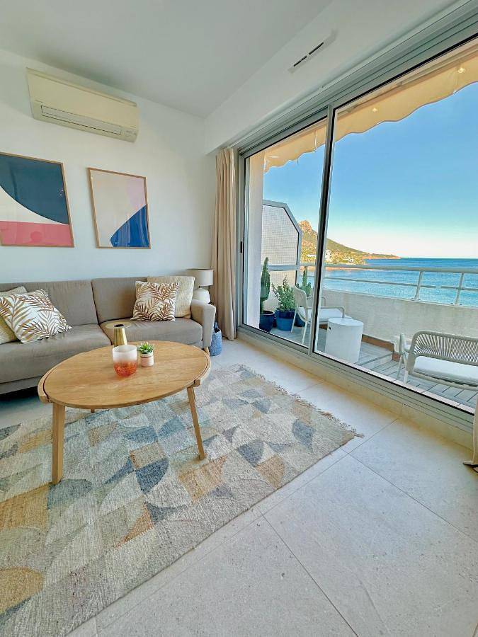 Gîte pour 4 personnes, avec terrasse et vue, animaux acceptés dans Plage d'Anthéor - 3