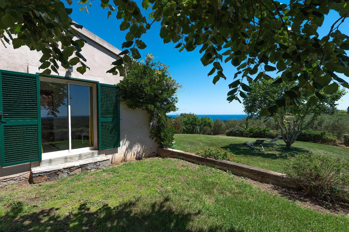 Domaine Punta della Guardia Calme et belvedere in Cervione, Région de Corte