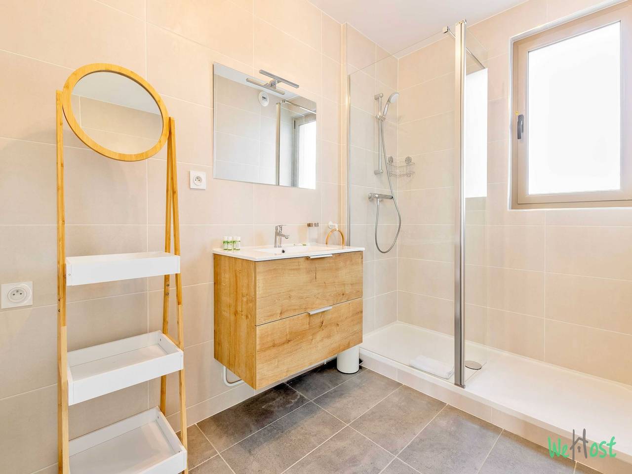Apartamento entero, Modern Apt with Balcony-6P-Close to Disney/Paris in Champigny-sur-Marne, Valle del Marne