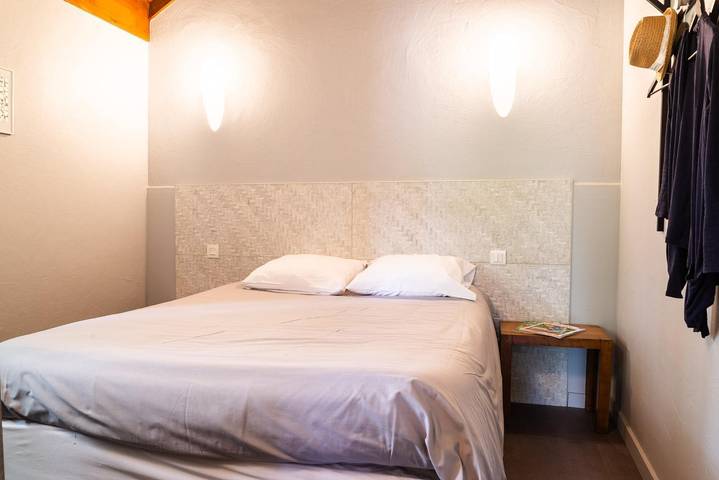 Gîte pour 6 personnes, avec Balcon et Terrasse ainsi que Jardin et Piscine à La Canourgue - 4