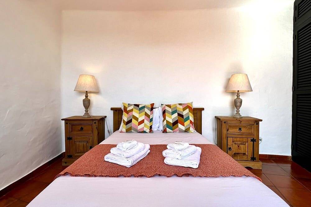 Portimão Bellevue Villa With Pool by Homing in Mexilhoeira Grande, Faro Distrikt