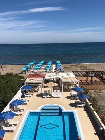Gîte pour 3 personnes, avec piscine ainsi que vue et jardin dans Amoudara