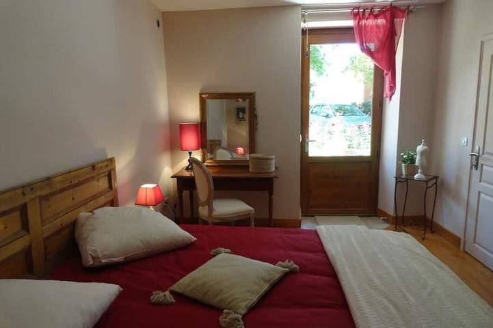 Location de vacances pour 12 personnes, avec Jardin à Calvignac - 4