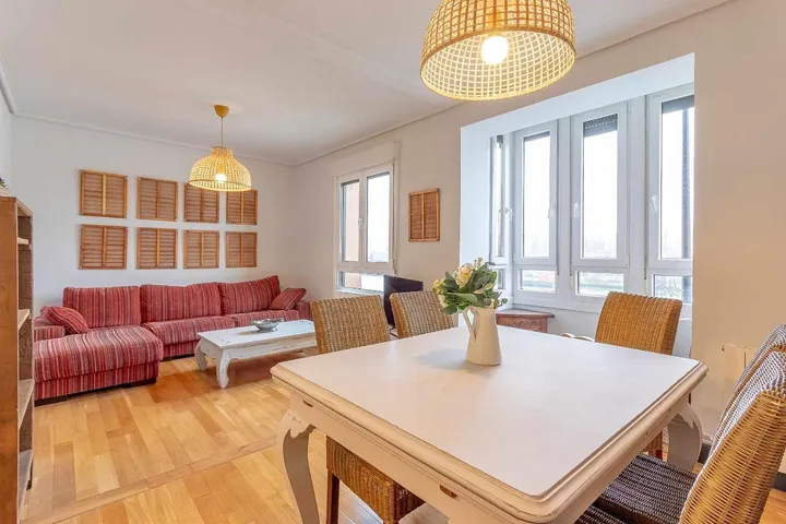 Apartamento de vacaciones para 5 personas, con vistas y balcón - 1