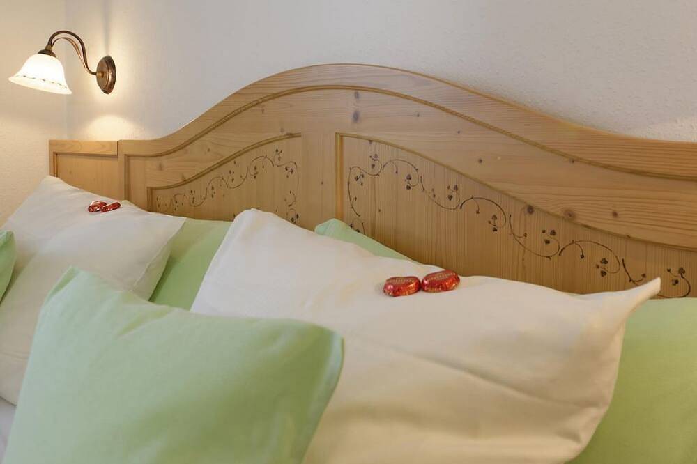 Ganze Wohnung, Ferienwohnung Nr. 4 (2 Schlafz.) - Haus Schneider-Sepp, Preisinger in Ettal, Bayerische Alpen