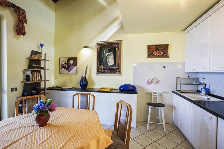 Ganze Wohnung, Appartamenti Vista da Sogno Nr. 4 in Pino sulla Sponda del Lago Maggiore, Maccagno con Pino e Veddasca