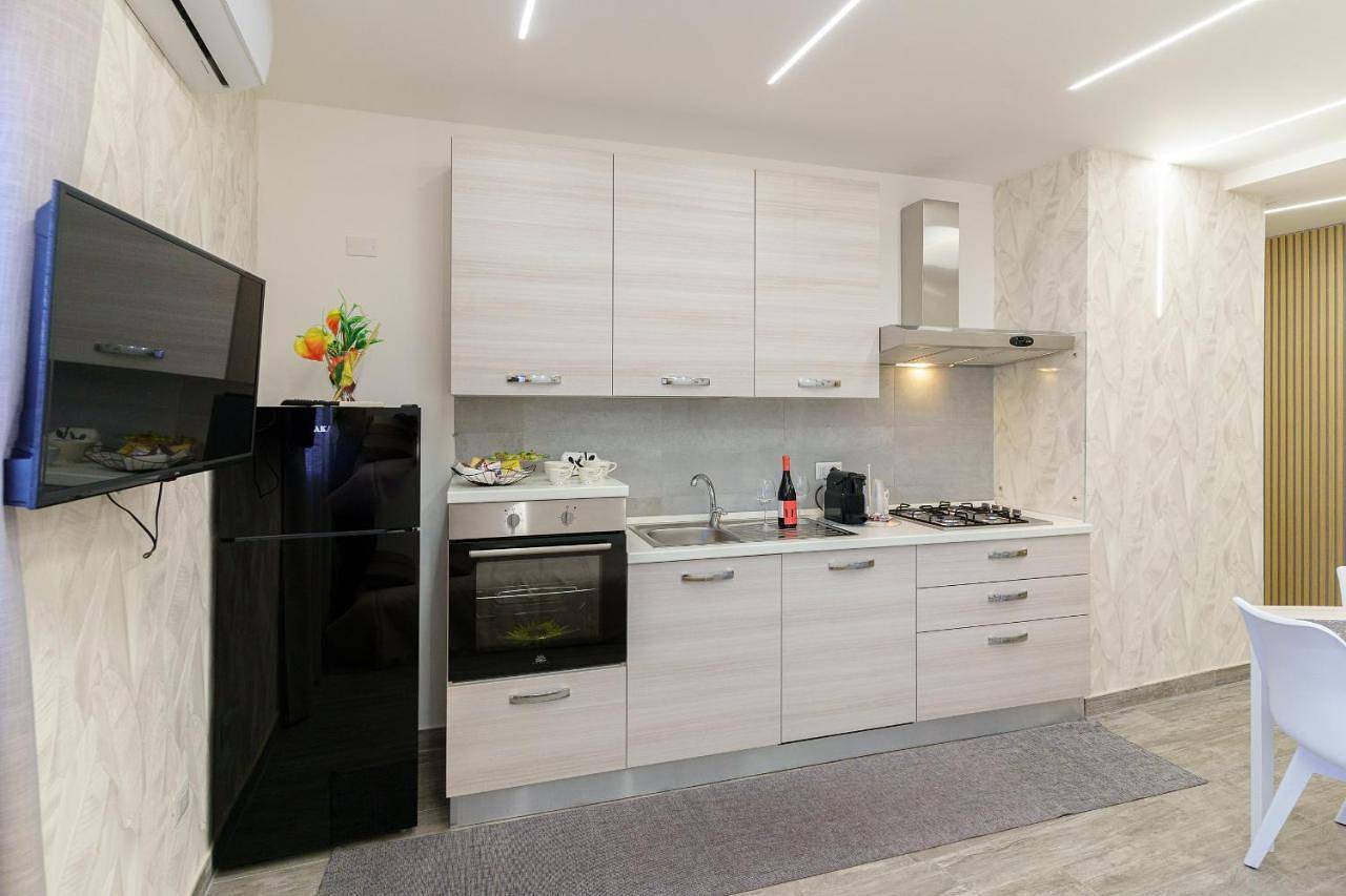 Appartamento intero, Belsito Suite pochi minuti dal centro di Catania in Misterbianco, Catania e dintorni
