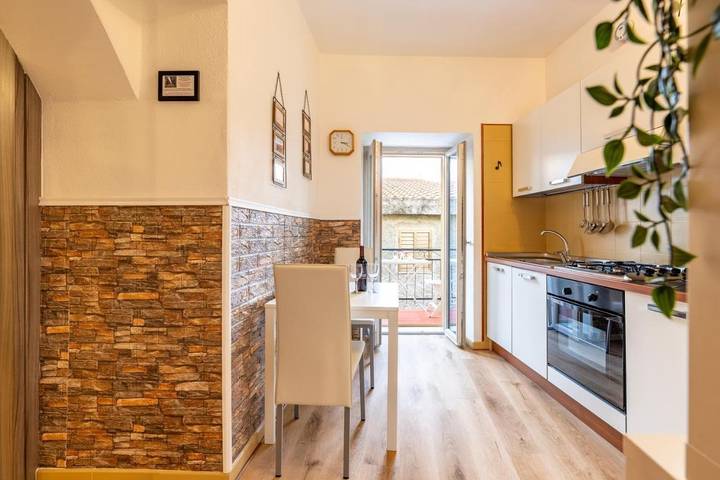 Gîte pour 3 personnes, avec vue et balcon à Loceri - 4