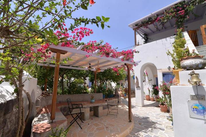 Maison d’hôte pour 2 personnes, avec Terrasse et Jardin dans Patmos - 2