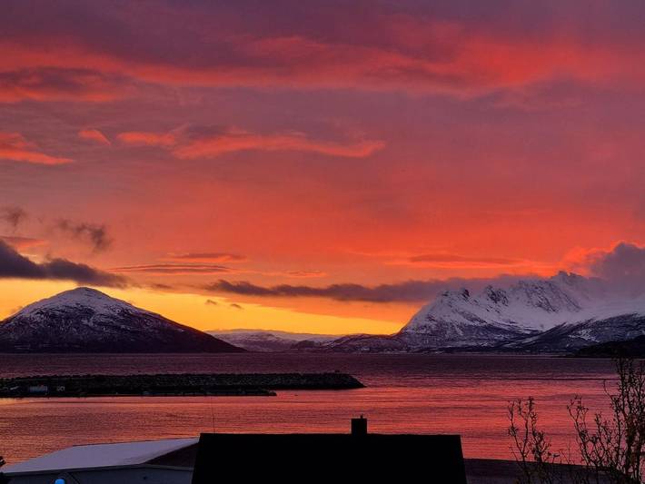Ferienwohnung für 5 Personen, mit Terrasse und Ausblick in Skjervøy - 3