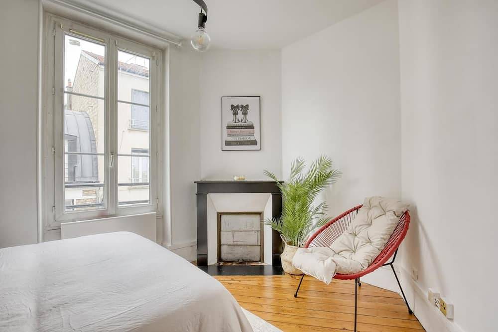 Appartement entier, Lola Homes \" Appartement contemporain et chaleureux \" in Puteaux, Hauts-de-Seine