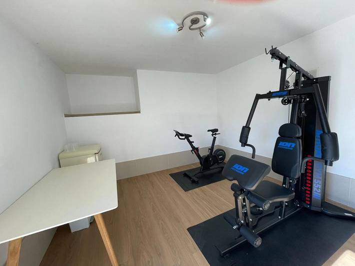 Casa rural para 10 personas, con vistas además de piscina y jardín, Se admiten mascotas en Massanet de la Selva - 4