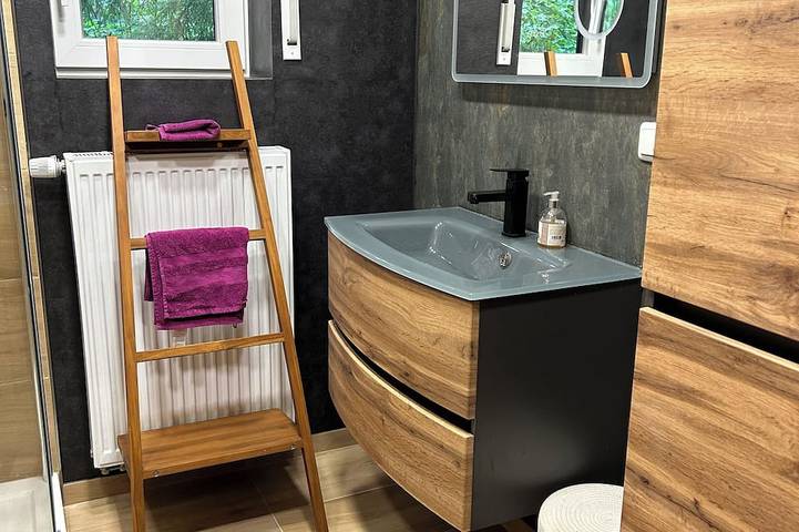Chalet für 4 Personen, mit Terrasse und Garten sowie Sauna in Fränkisches Seenland - 2