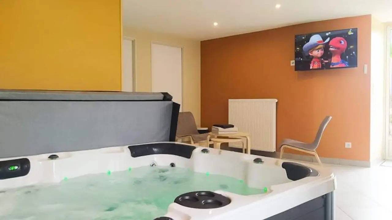 Apartamento vacacional entero, Ferienwohnung für 6 Personen (116 m²) in Le Rouchat in Rimeize, Región de Mende
