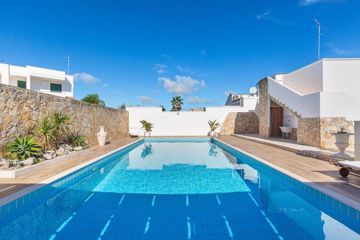 Ferienhaus für 7 Personen, mit Garten und Pool in Torre Dell'orso - 2