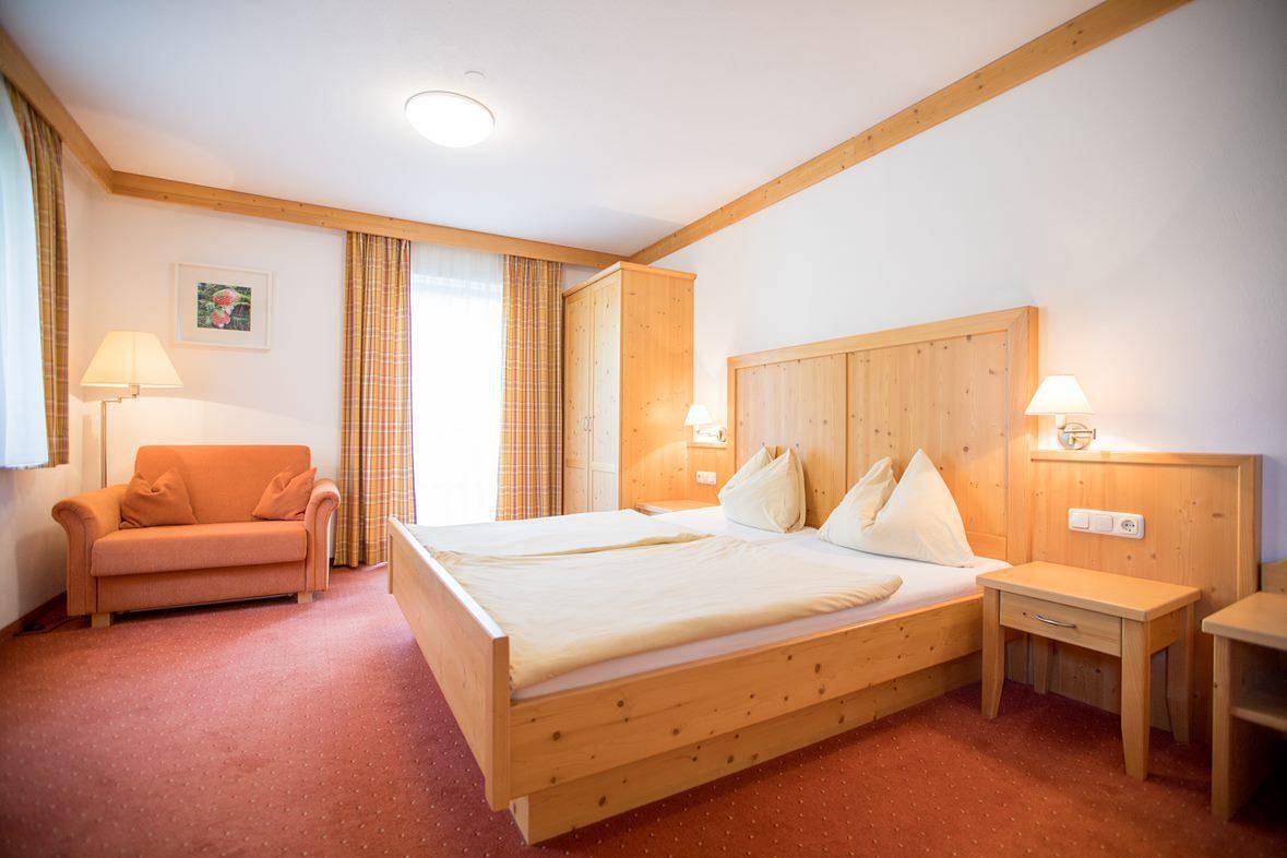 Geheel vakantieappartement, Doppelzimmer mit Dusche, Wc in Kleinarl, Ski Amadé