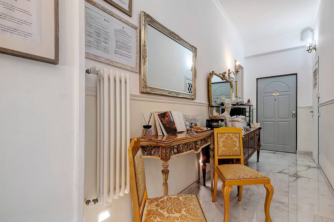 Chambre King Deluxe Segantini pour petits groupes et familles in Lecco, Alpes bergamasques occidentaux