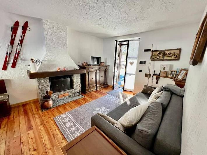 Casa vacanza per 7 persone, con Giardino e Panorama a Comune di Gressoney-Saint-Jean