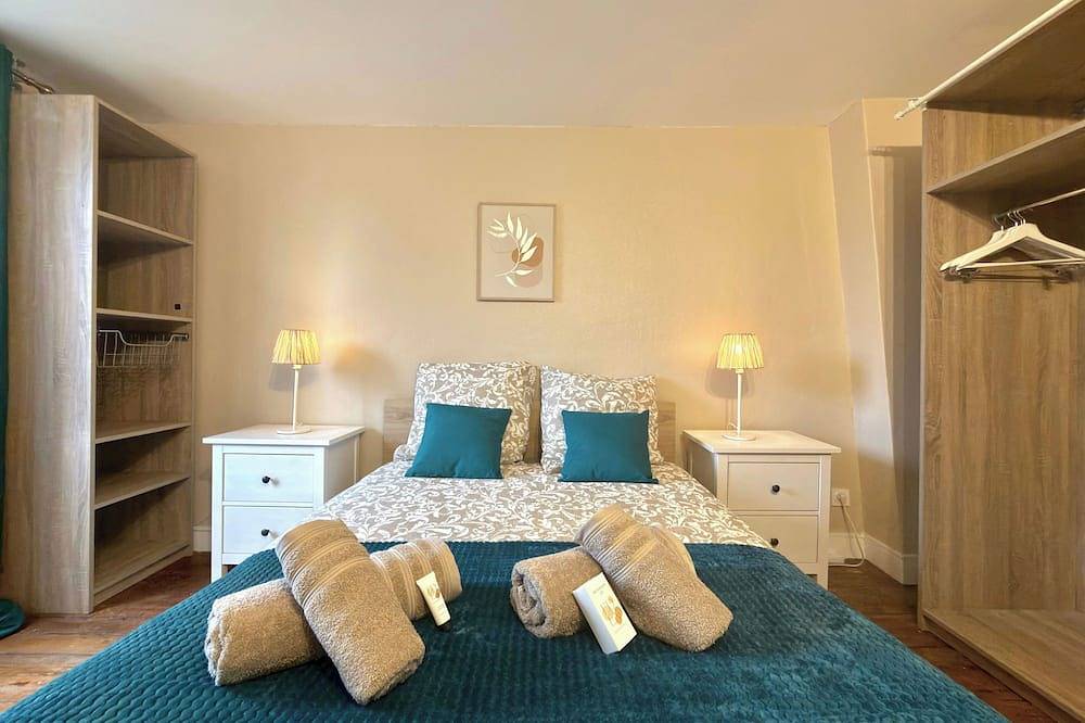 Entire apartment, Hypercentre Fontainebleau -Tout confort 2 chambres in Fontainebleau, Seine-et-Marne