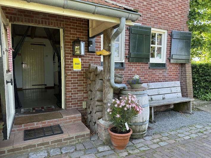 Maison de vacances pour 6 personnes, avec Jacuzzi et Terrasse ainsi que Jardin et Bassin pour enfant à Ravels