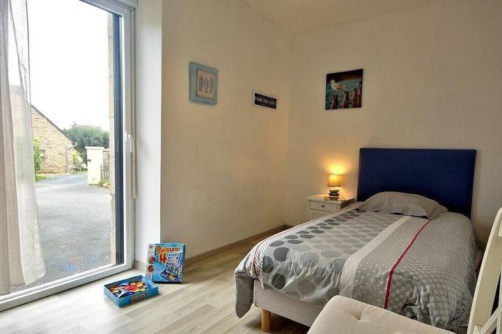 Location de vacances pour 8 personnes, avec jardin à Plonéour-Lanvern - 4