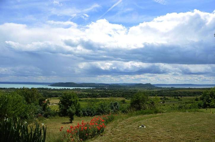 Ferienhaus für 6 Personen, mit Seeblick und Ausblick sowie Garten in Balatonfüred - 2