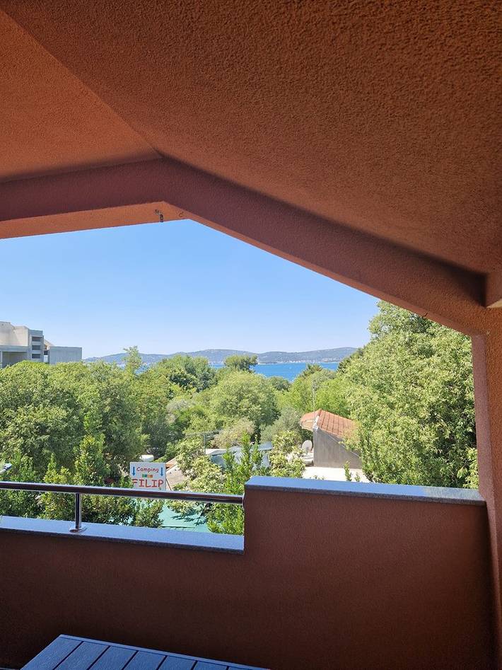 Ferienwohnung für 4 Personen, mit Balkon/Terrasse in Sveti Filip i Jakov - 3