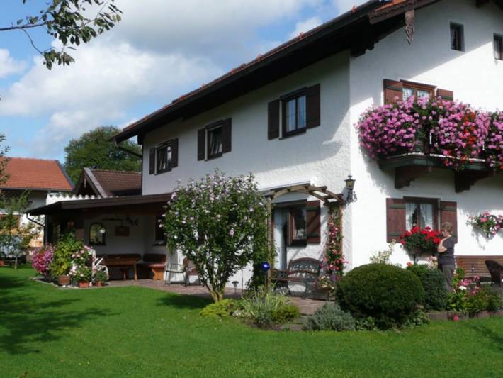 Gîte pour 2 personnes, avec jardin dans Rottau - 2