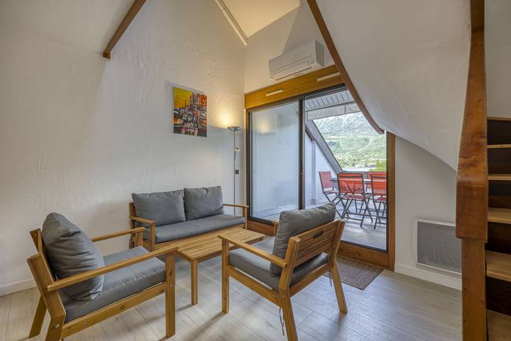 Gîte pour 6 personnes, avec jardin ainsi que vue sur le lac et terrasse à Duingt - 4
