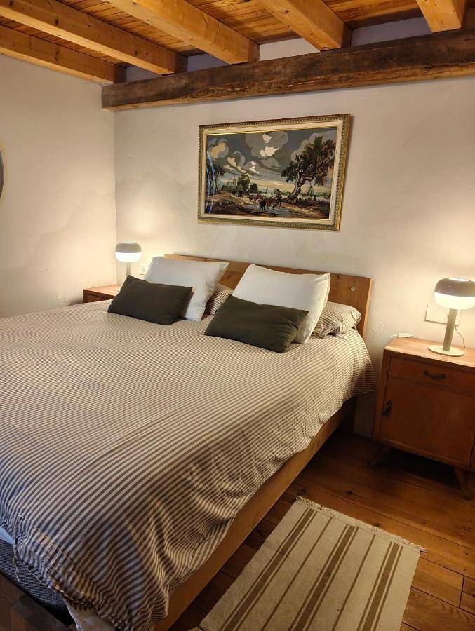 Gîte pour 7 personnes, avec jardin et vue, adapté aux familles à Olot - 4