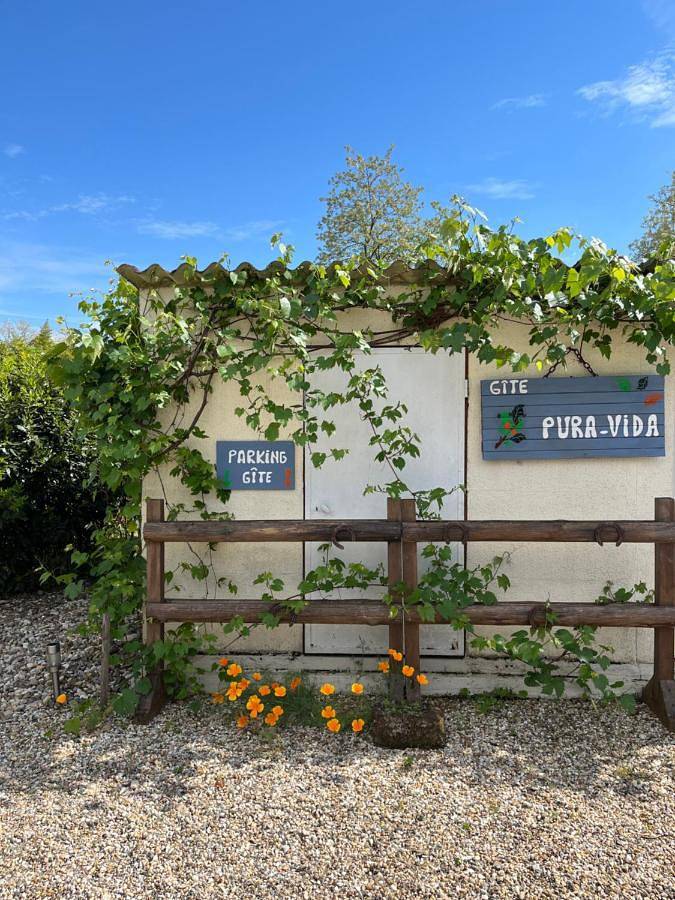 Gîte pour 4 personnes, avec Terrasse ainsi que Jardin et Vue à Périssac - 2