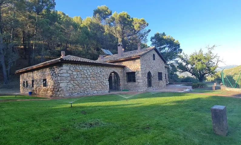Landhaus für 16 Personen, mit Pool und Garten sowie Ausblick - 1