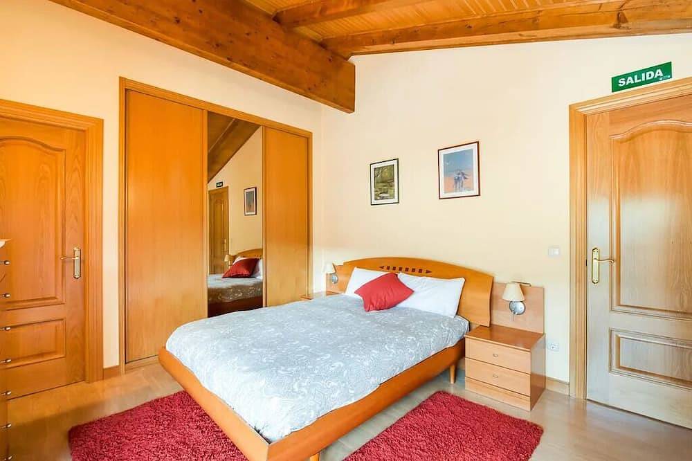 Townhome in Leitza, Spanish Pyrenees