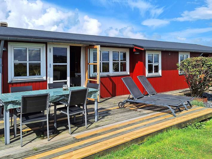 Ferieudlejning for 6 personer, med have og terrasse i Gjeller Odde