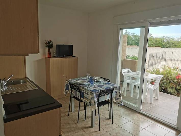 Gîte pour 4 personnes, avec bassin pour enfant et piscine, animaux acceptés à Linguizzetta - 3